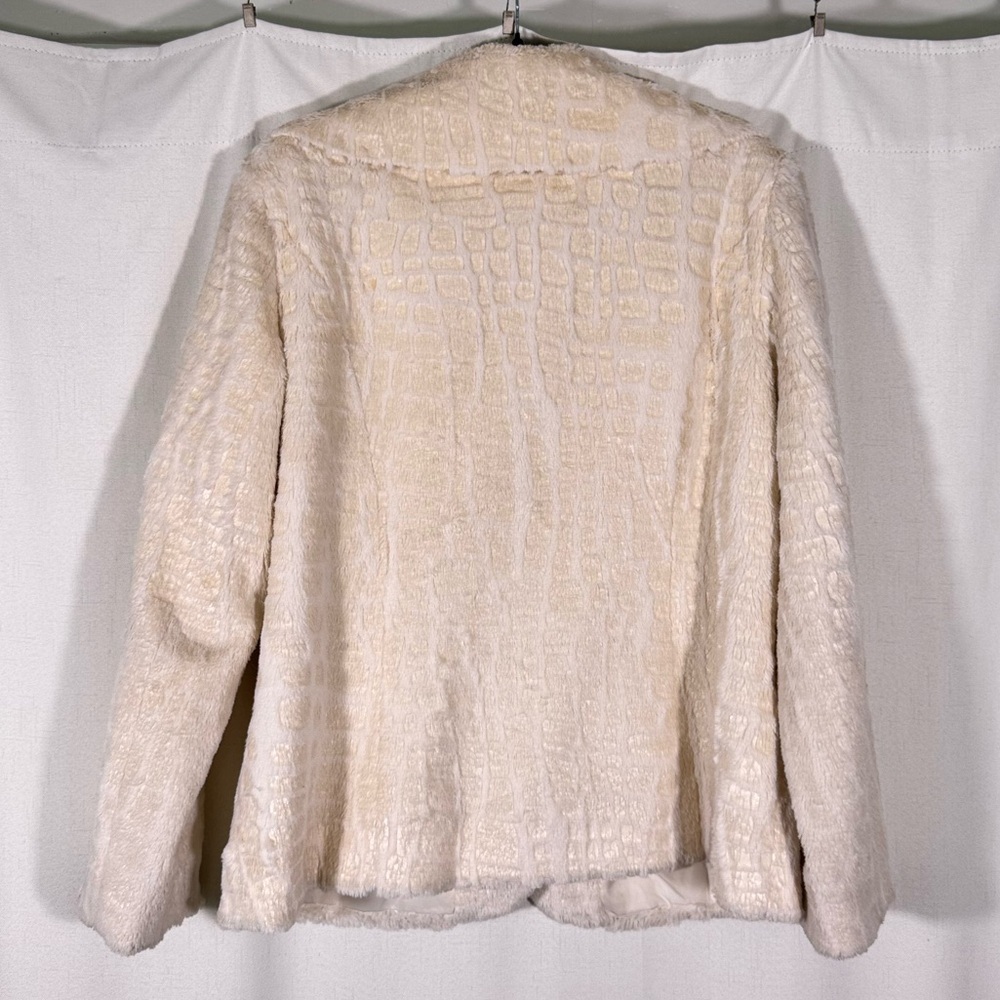 Piccadilly Cream Faux Fur Textured Coat - Picture 4 of 5